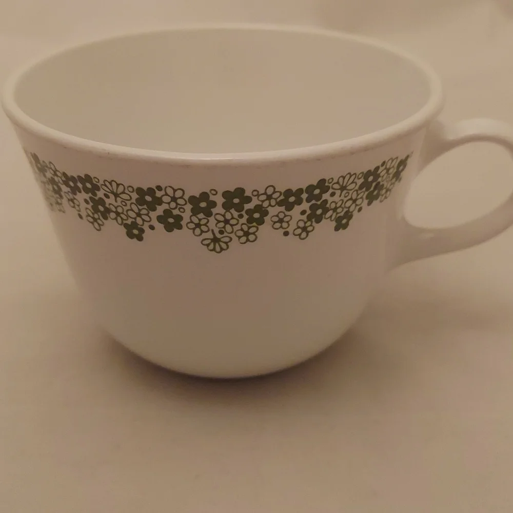 Corelle Tea/Coffee cup and Saucer - Picture 4 of 9